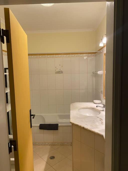 Charming Two Bedroom Apartment Carvoeiro  Exterior foto